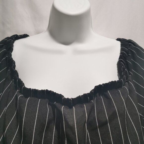 Pinstriped 3/4 Sleeve Blouse with Lace Up Details on the Back Size XXL EUC # 196 - Picture 2 of 8